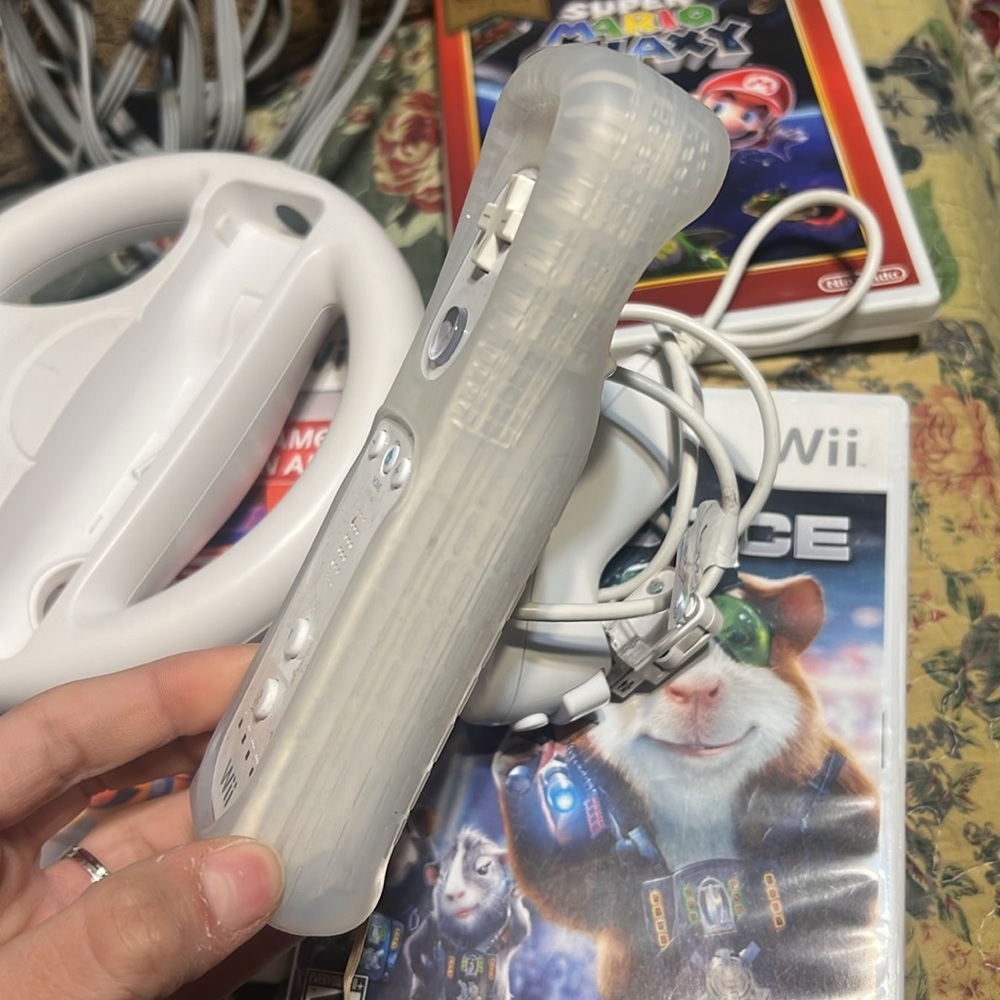 Wii - Picture 6 of 12